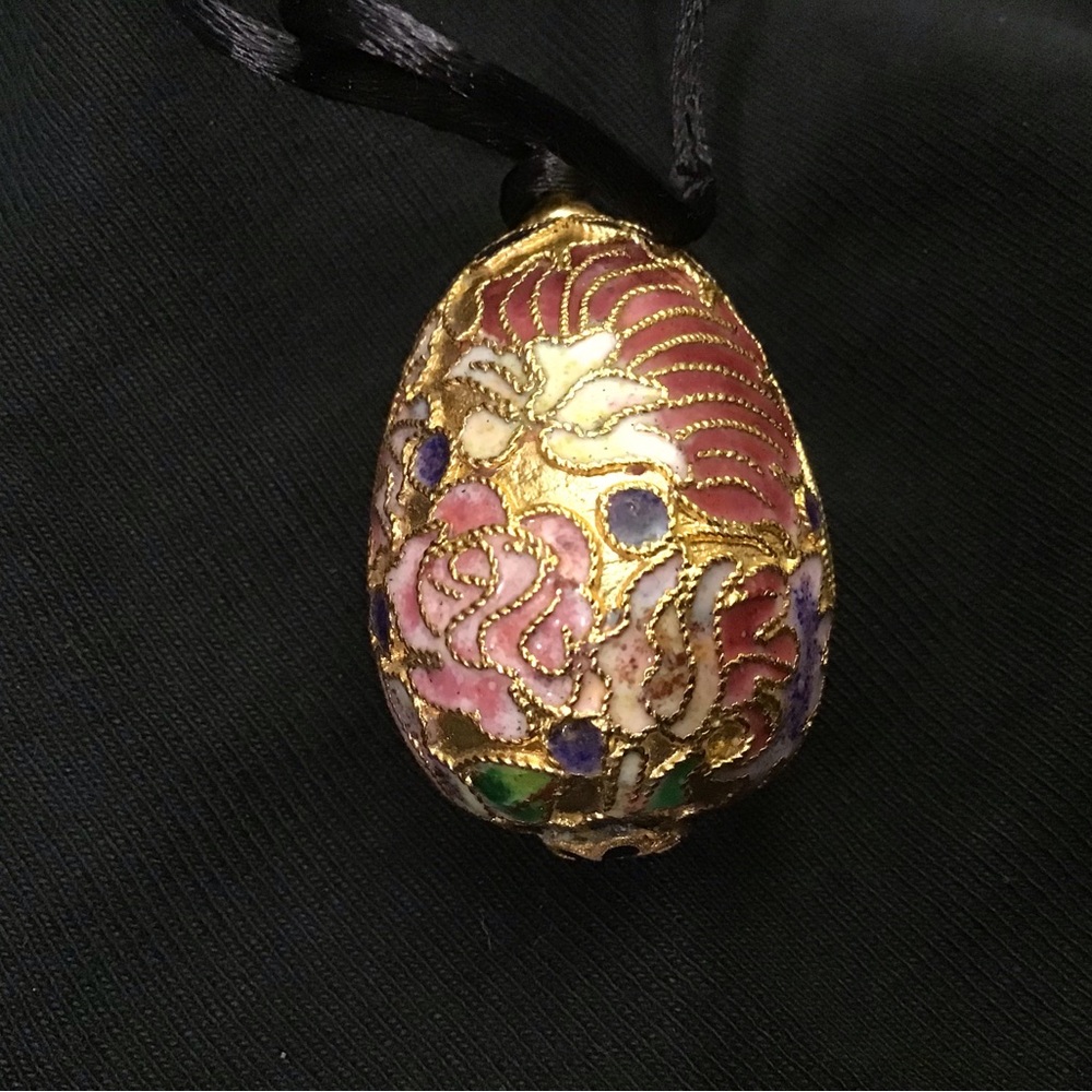VINTAGE CLOISONNÉ FLORAL EGG NECKLACE NEW IN BOX 1990’s FABERGÉ EGG ESTATE - Picture 11 of 11